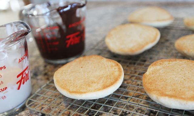 Black-and-White-Cookies-5